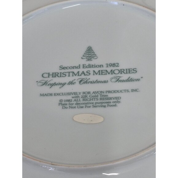 Christmas 1982 Avon Collectible Plate & Figurine Set With 22K Gold Trim - Picture 6 of 13